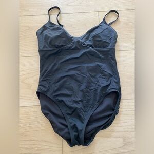 Time and Tru Elegant Black Swimwear